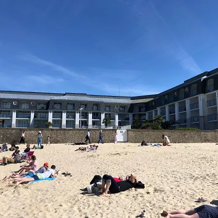 Tres Bel Vue Avec Piscine *